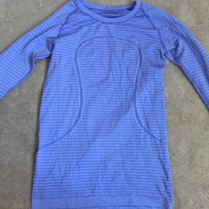 Long sleeve lululemon workout shirt